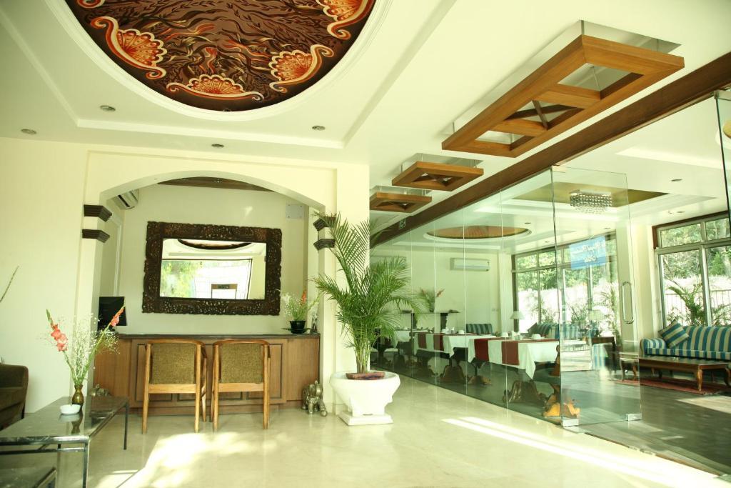 The Royal Residency Hotel New Delhi Rum bild