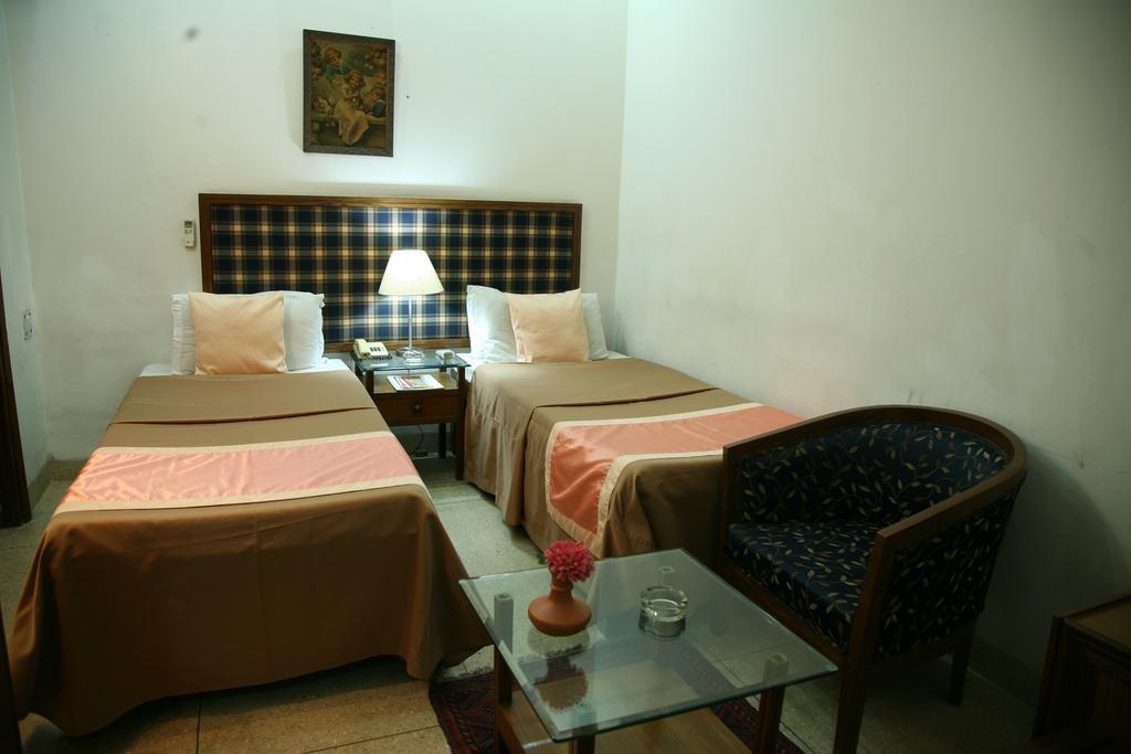 The Royal Residency Hotel New Delhi Exteriör bild