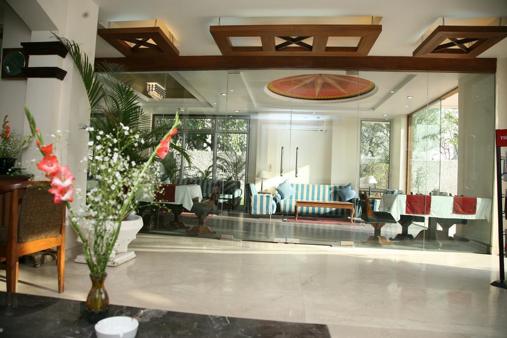 The Royal Residency Hotel New Delhi Exteriör bild