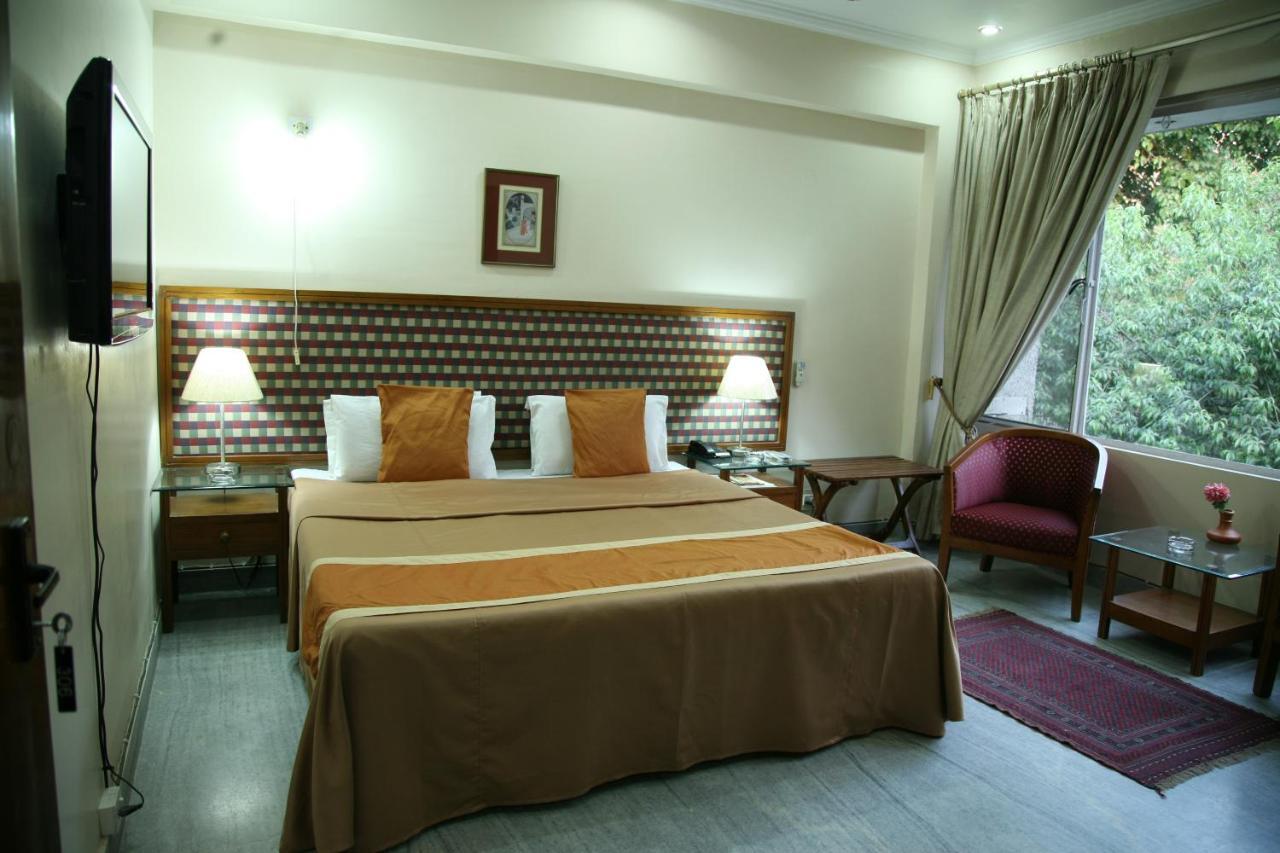 The Royal Residency Hotel New Delhi Exteriör bild